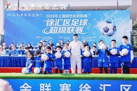 国米转会市场大动作售出两将引援意甲顶级边翼卫与利物浦前锋